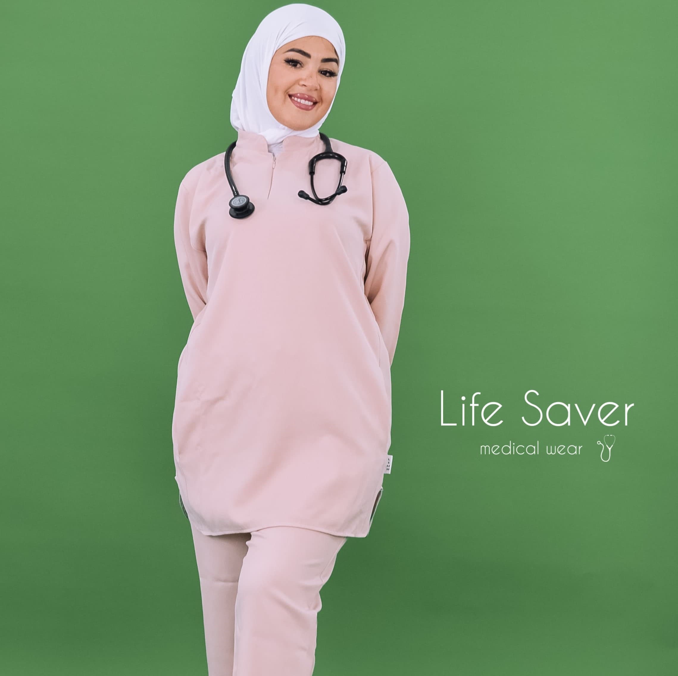 Tenue Shifaa Rose clair