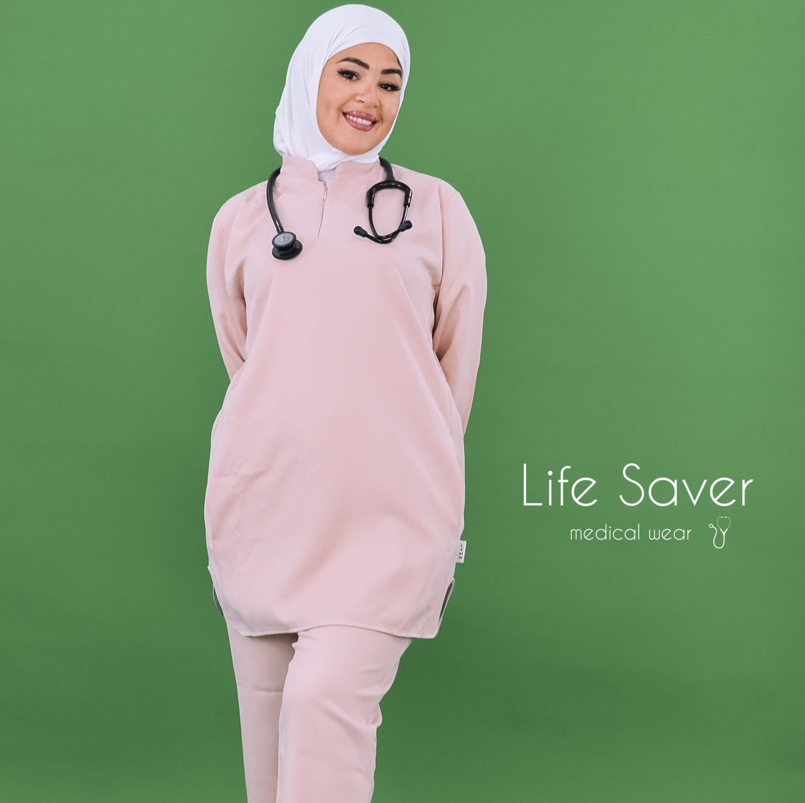 Tenue Shifaa Rose clair